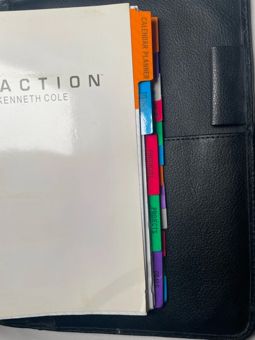 Kenneth Cole Reaction Black Leather Binder Portfolio